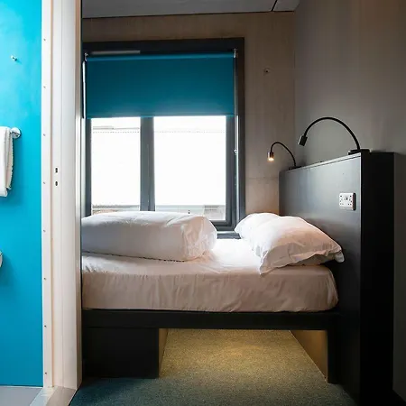 Rezz Hotel