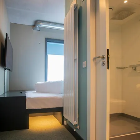 Hotel Rezz 3*